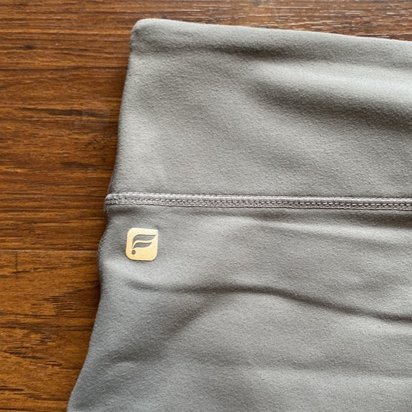 Mid-Rise Mesh Powerhold Fabletics Legging - Picture 3 of 7